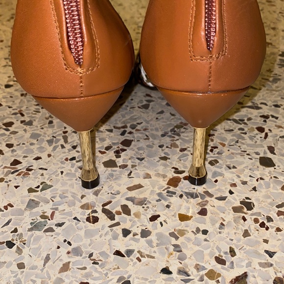 Souliers Martinez Woven Ankle Boots - Picture 7 of 7